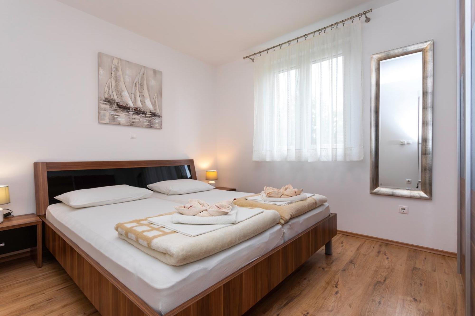 Apartments Mia Башка Екстер'єр фото