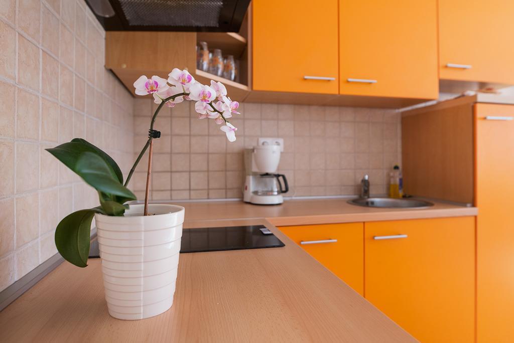 Apartments Mia Башка Екстер'єр фото